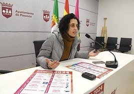 Isabel Blanco, concejala de Deportes, en una comparecencia.