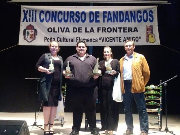 Más de una veintena de cantaores participan este viernes en el XVII Concurso de Fandangos