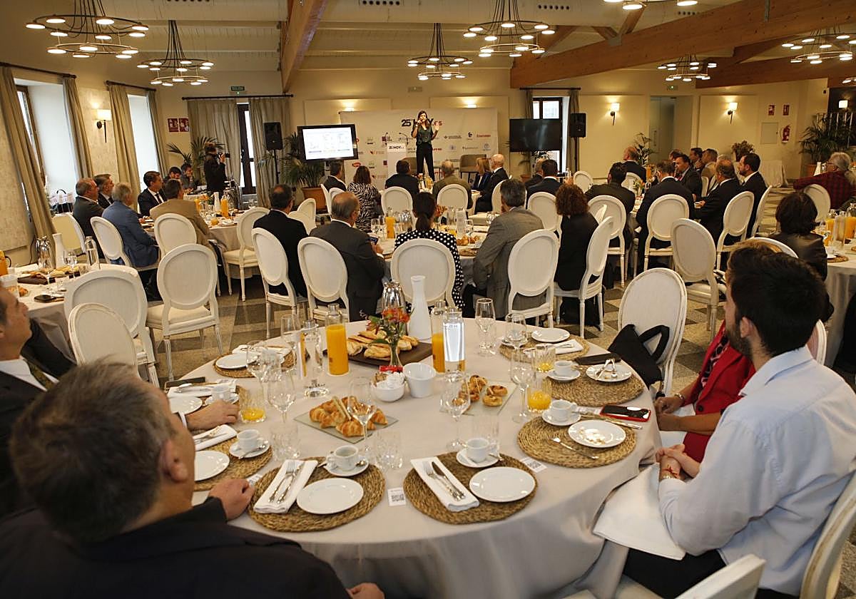 Imágenes del acto &#039;Digitalizando Extremadura&#039; con Mapi García Almajano