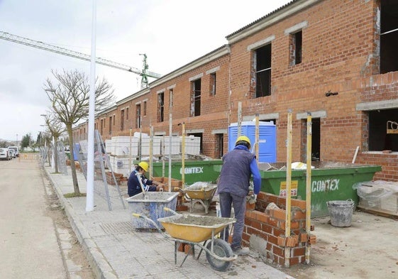 El paro baja en 7.400 personas en el tercer trimestre en Extremadura y se crean 11.400 empleos