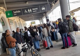 Un vagón se llena de humo y obliga a evacuar a los pasajeros del tren en Mérida