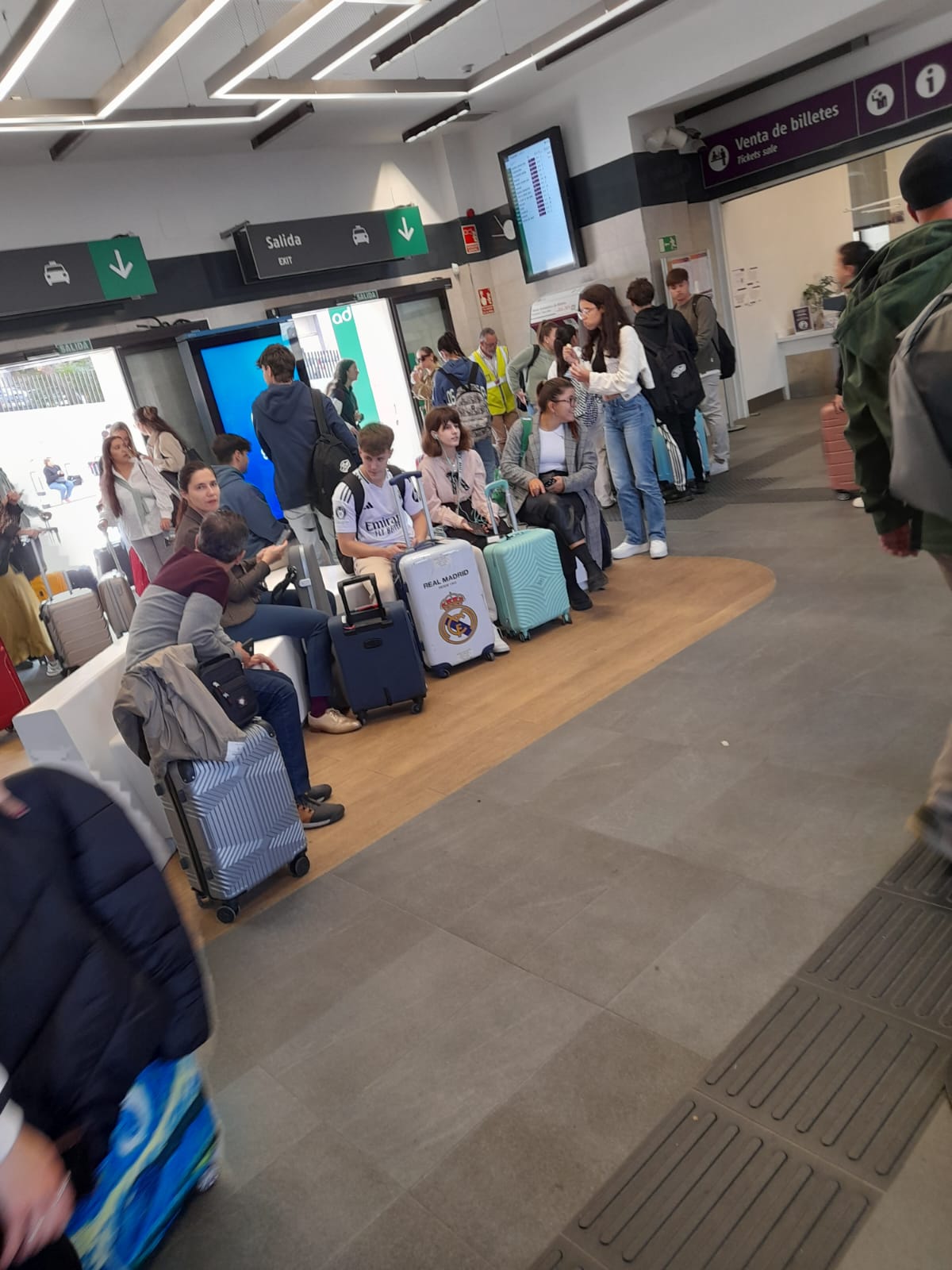 Un vagón se llena de humo y obliga a evacuar a los pasajeros del tren en Mérida