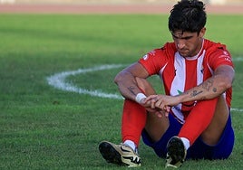 Borja Domingo se lamenta tras la última derrota.