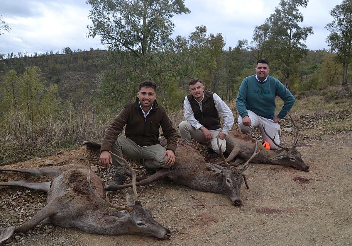 Participantes en la montería de Azuaga.