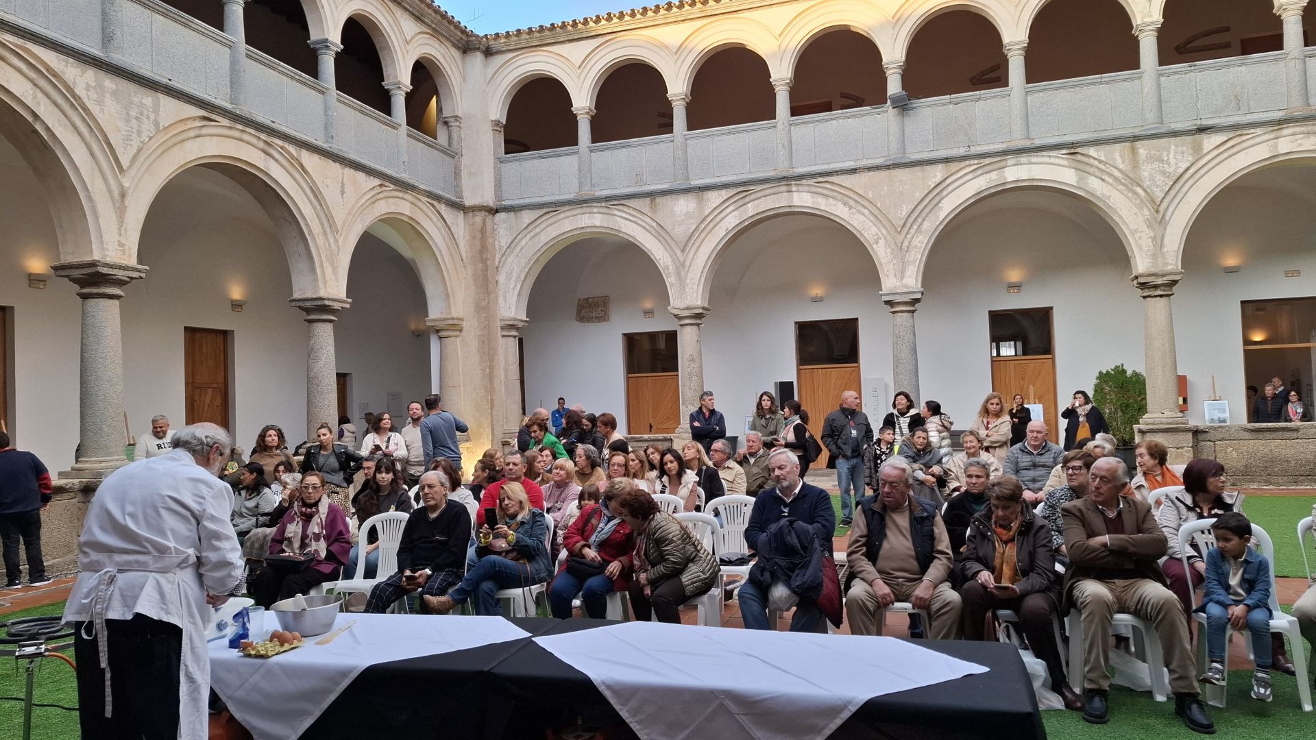 Gran ambiente durante el Mercado de Dulces Conventuales