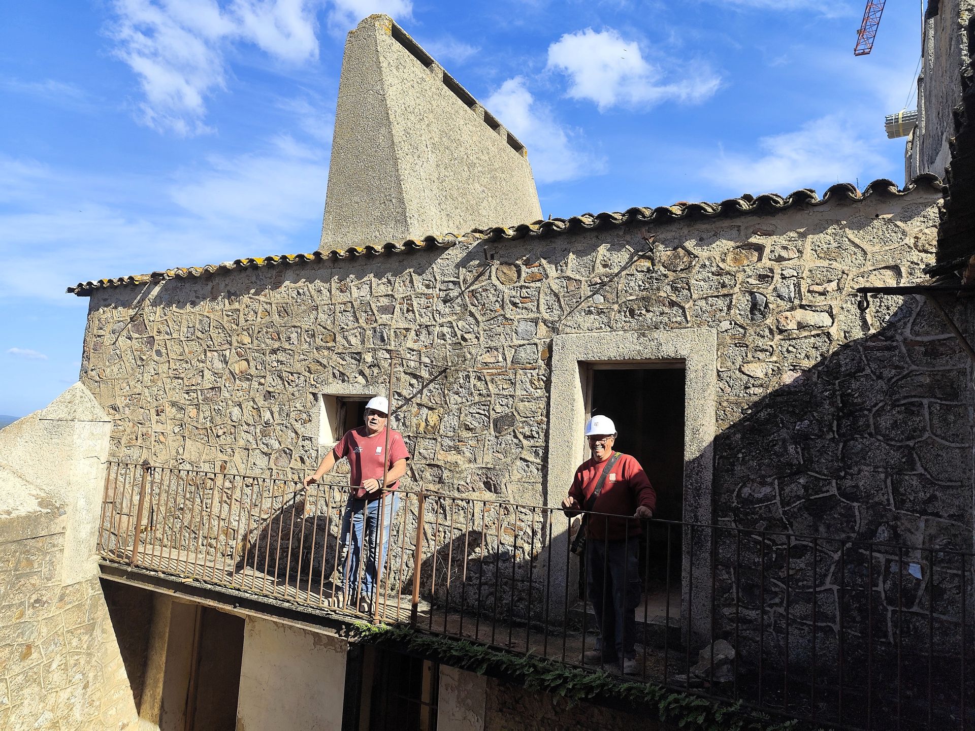 Obras de conversión del Castillo de Azagala en establecimiento hotelero