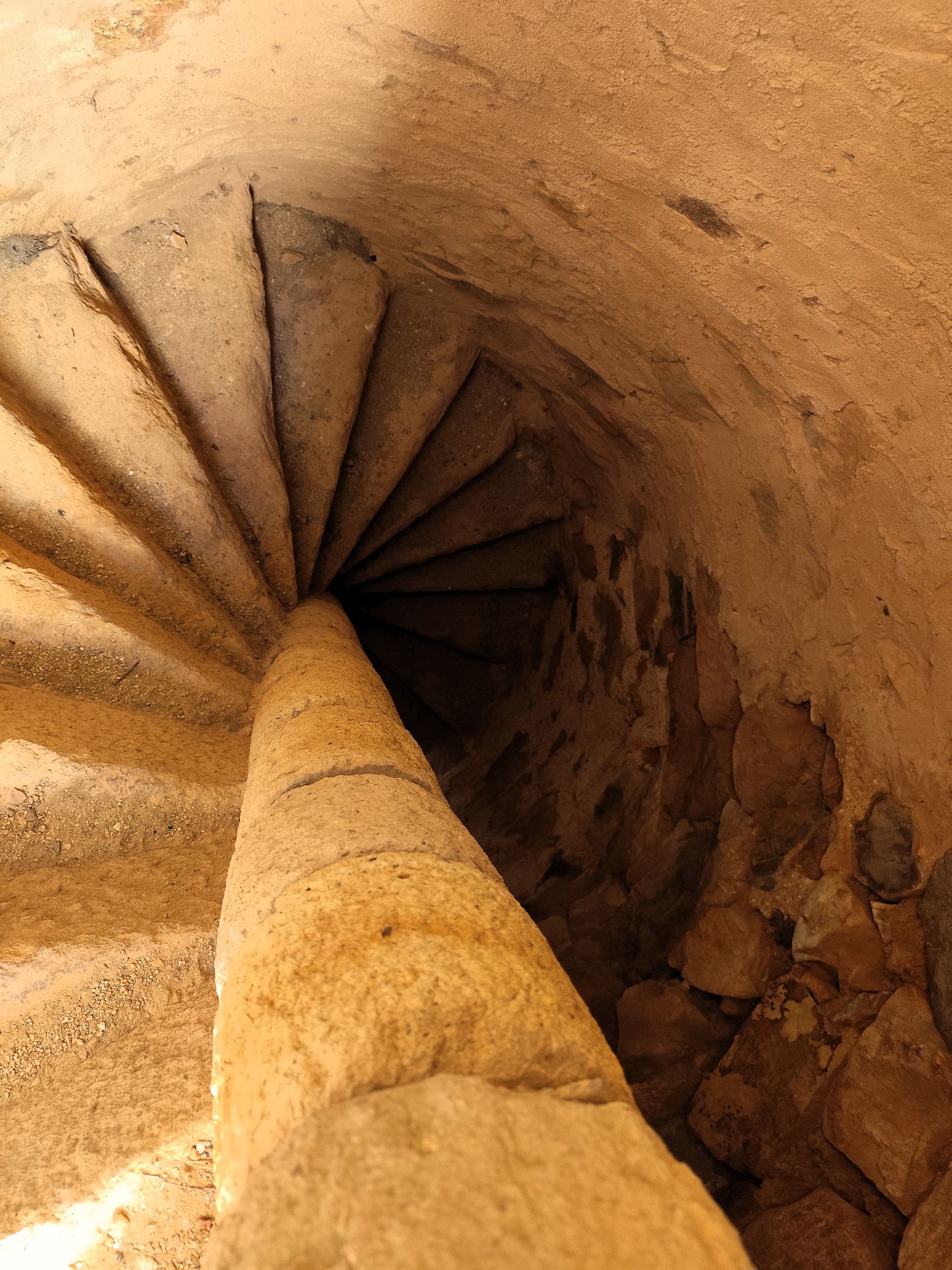 Obras de conversión del Castillo de Azagala en establecimiento hotelero