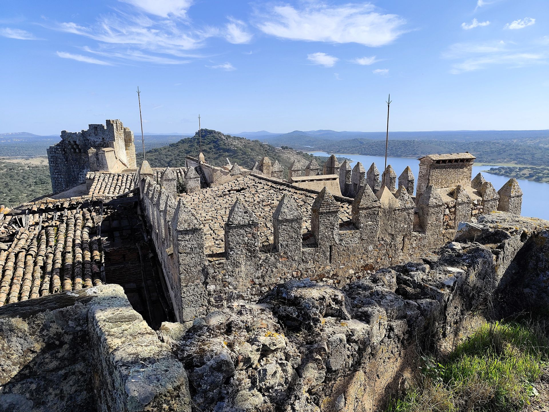 Obras de conversión del Castillo de Azagala en establecimiento hotelero