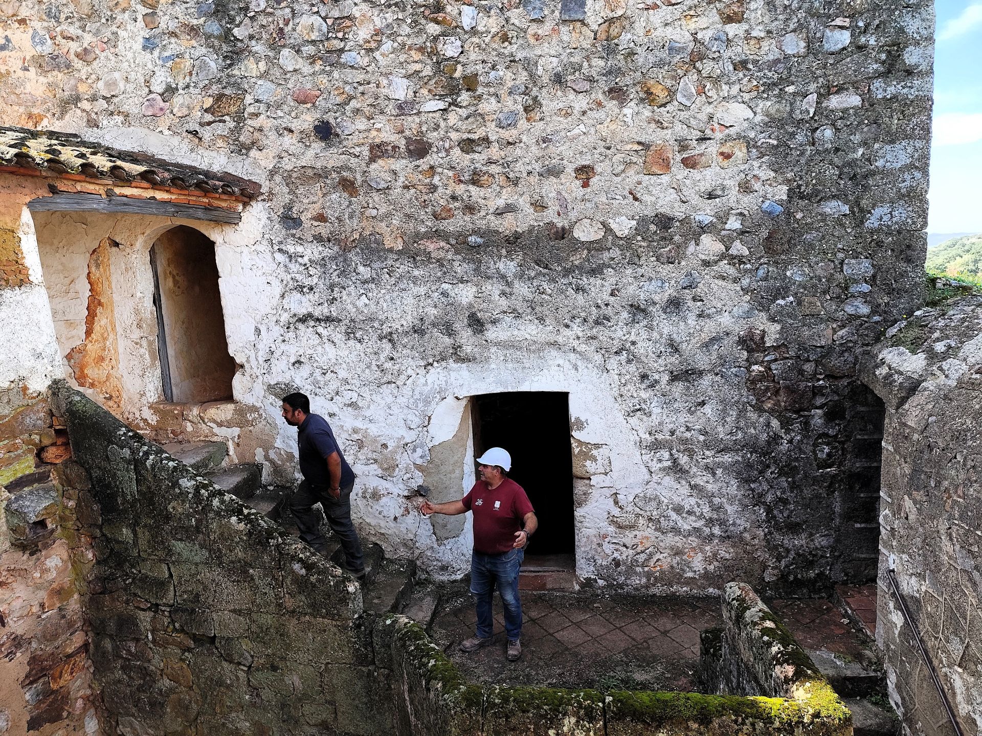 Obras de conversión del Castillo de Azagala en establecimiento hotelero