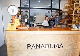 En el nuevo local, ubicado donde antes estuvo 'Amasamadre', actualmente trabajan ya tres personas