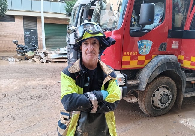 Fernando Albacete Anquela, jefe de parque en Navalmoral de la Mata y estos días en Valencia.