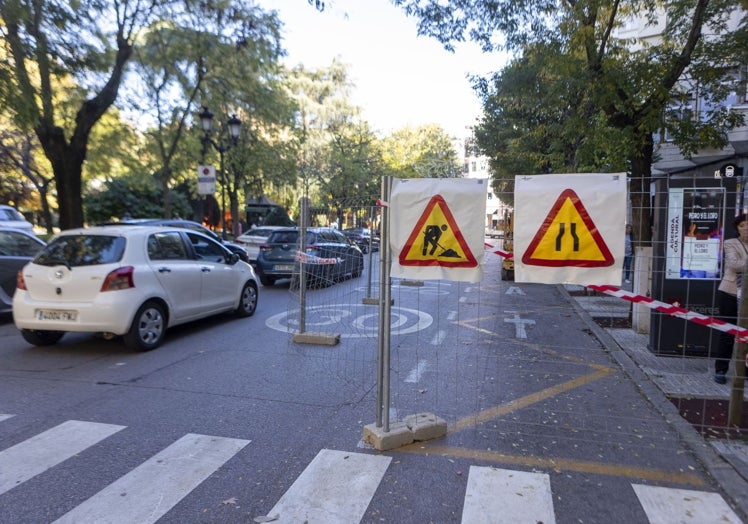 Área vallada por las obras de Avenida de España.