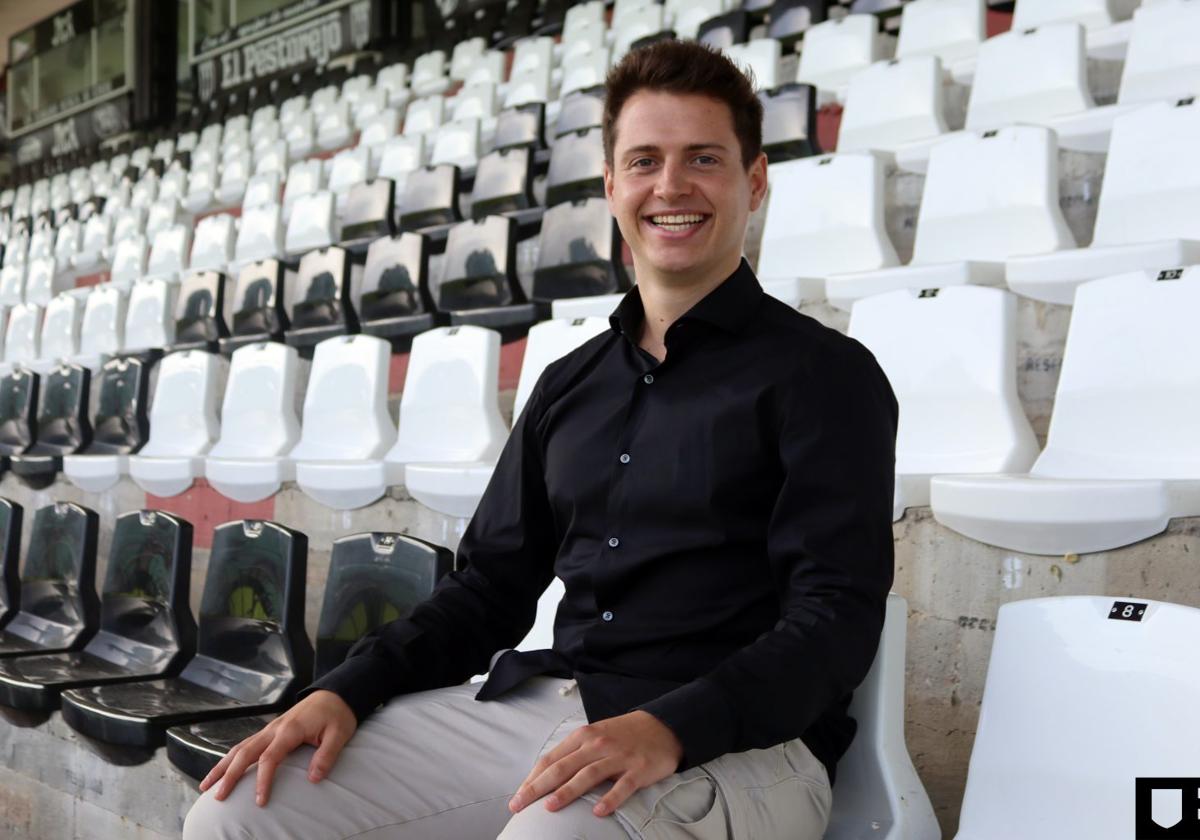 Guillem Turne en el estadio Romano.