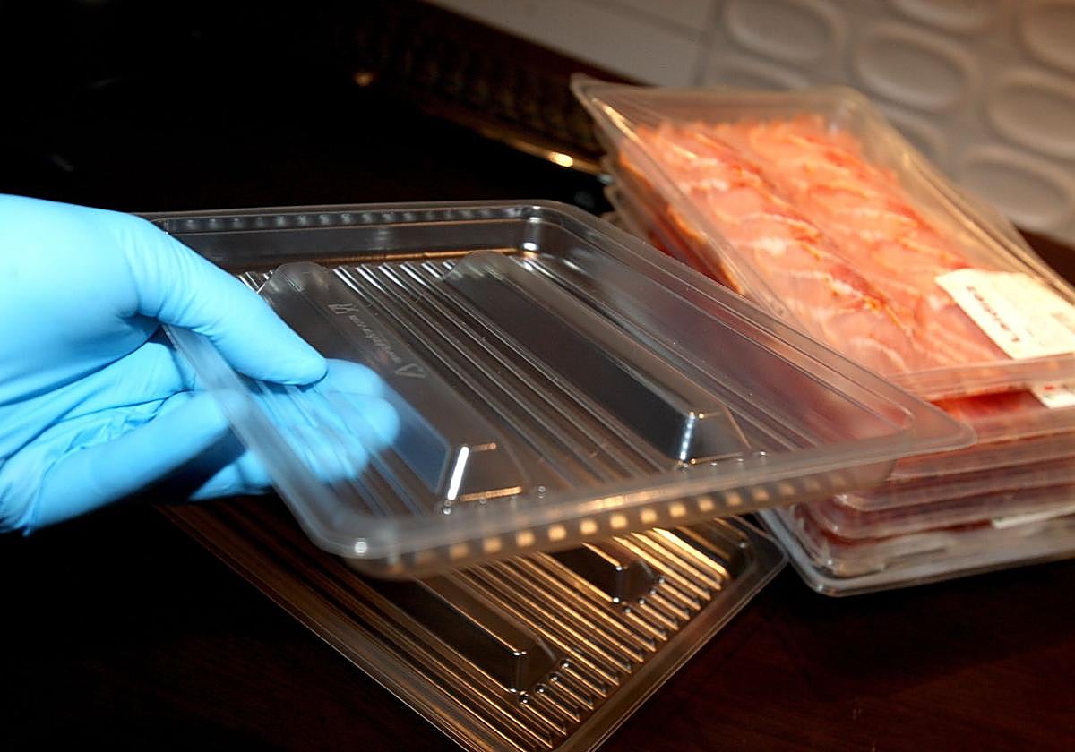 La carne «extratierna» del súper no es 100% carne, advierte la OCU