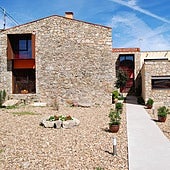 Apartamentos rurales con esencia vernácula