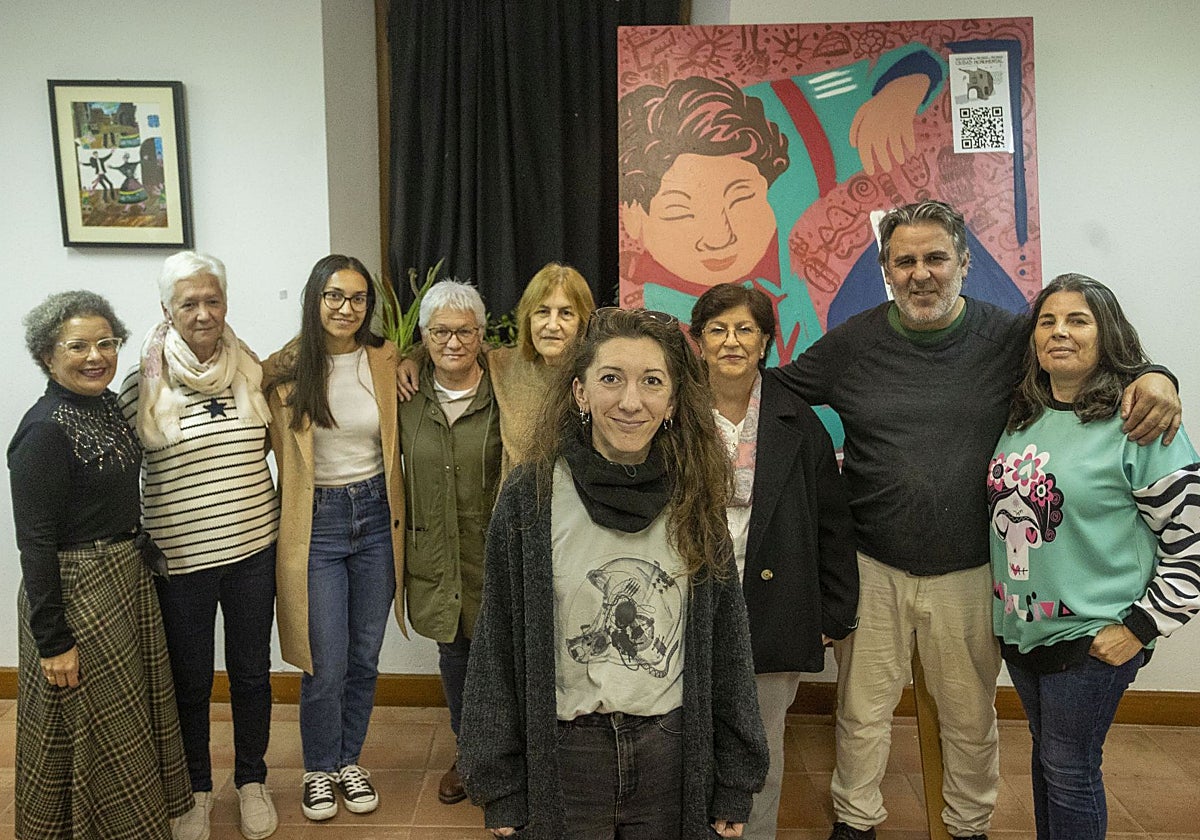 Foto de grupo de la nueva junta directiva, elegida este lunes. En primer plano, la presidenta, Jessica Robles.