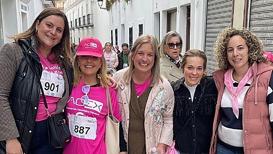 Éxito rotundo en la Marcha Rosa de AOEX en Fuente de Cantos