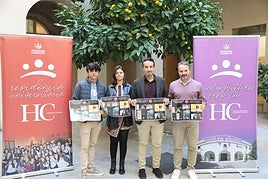 En la presentación han estado presentes el diputado Ricardo Cabezas, el director de la RUHC Joaquín Pineda y dos residentes, Marina Marchena y David Verón