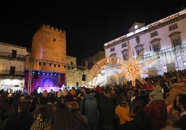 Imagen del encendido del año pasado en la Plaza Mayor de Cáceres.