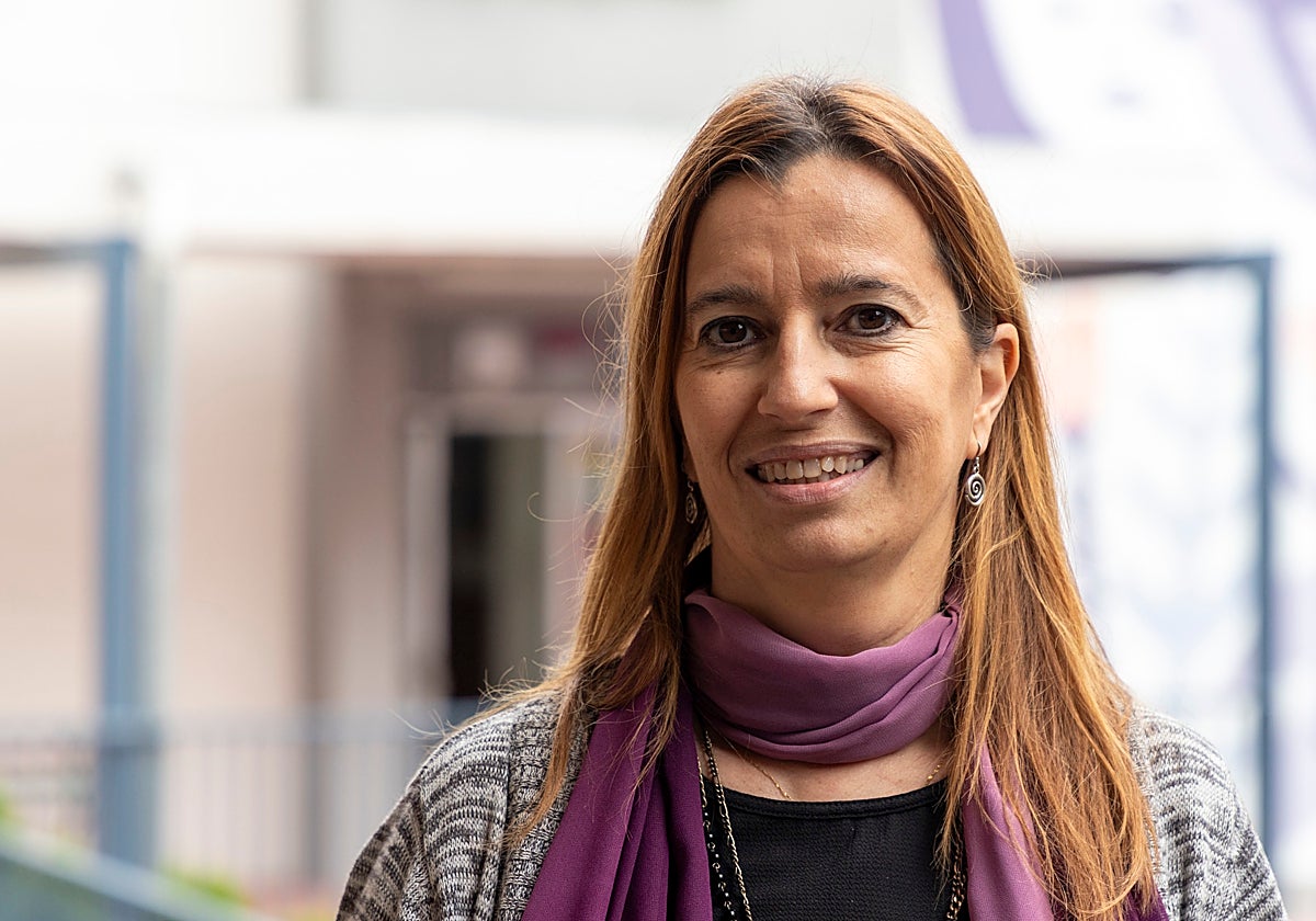 Esther Ramos, primera directora del Instituto Pérez Comendador de Plasencia.