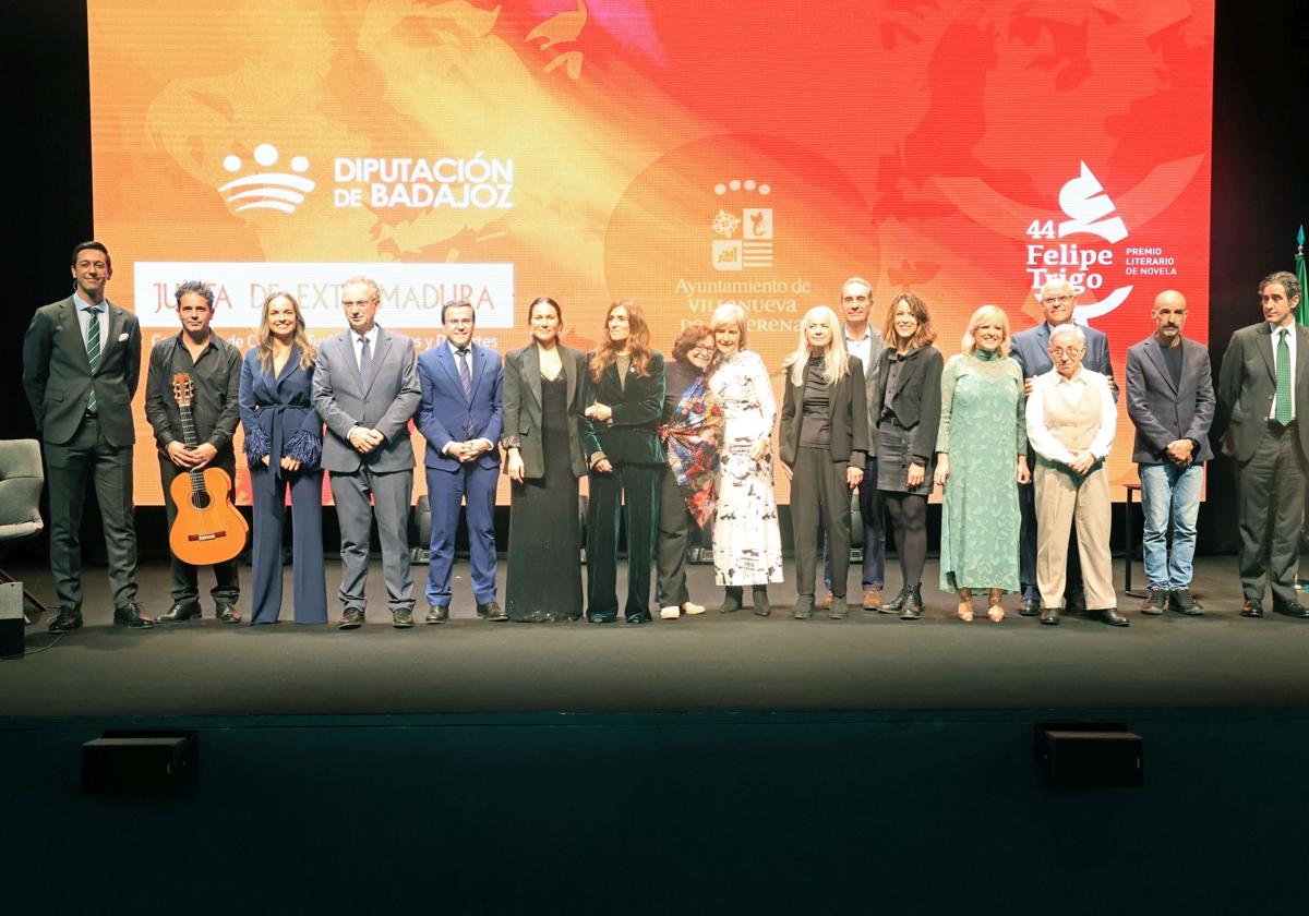 La gala, en imágenes | La novela &#039;El pulso de las estrellas&#039; de Carlos Erviti gana el premio Felipe Trigo