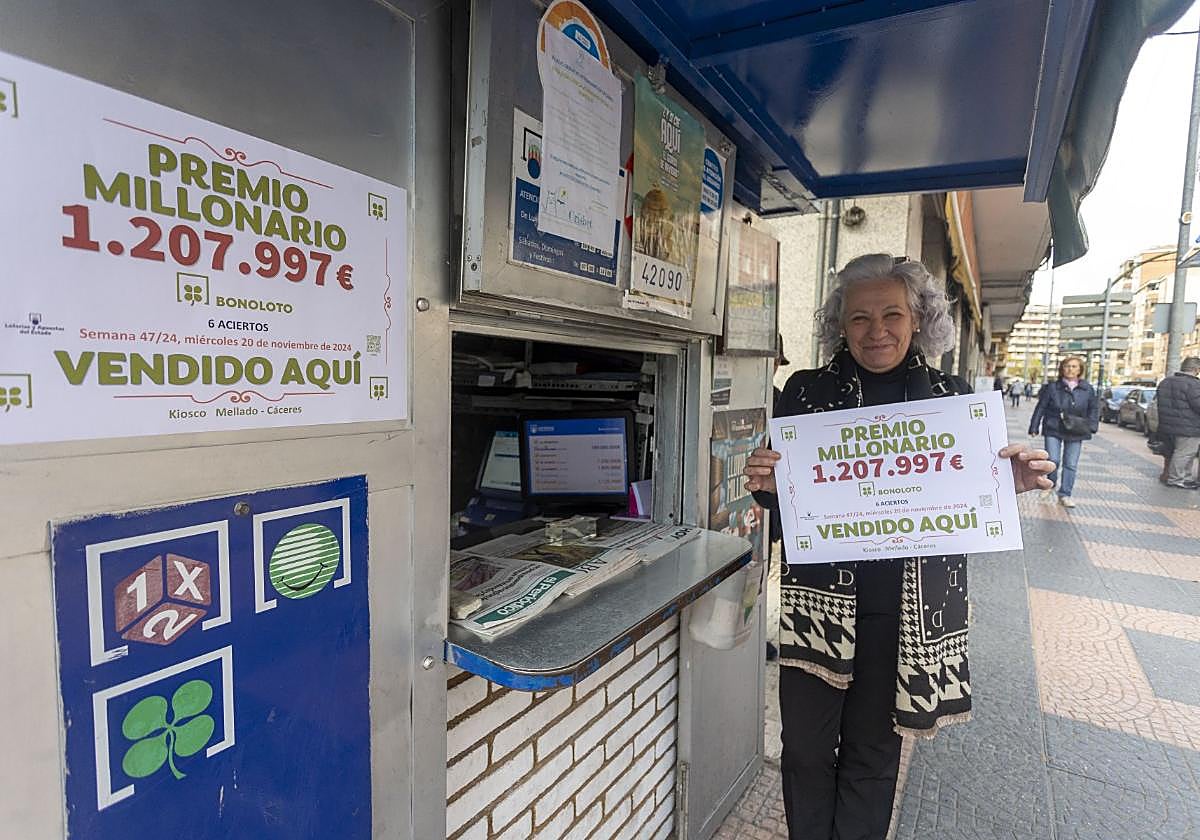 Carmen Álvarez, en el quiosco Mellado.