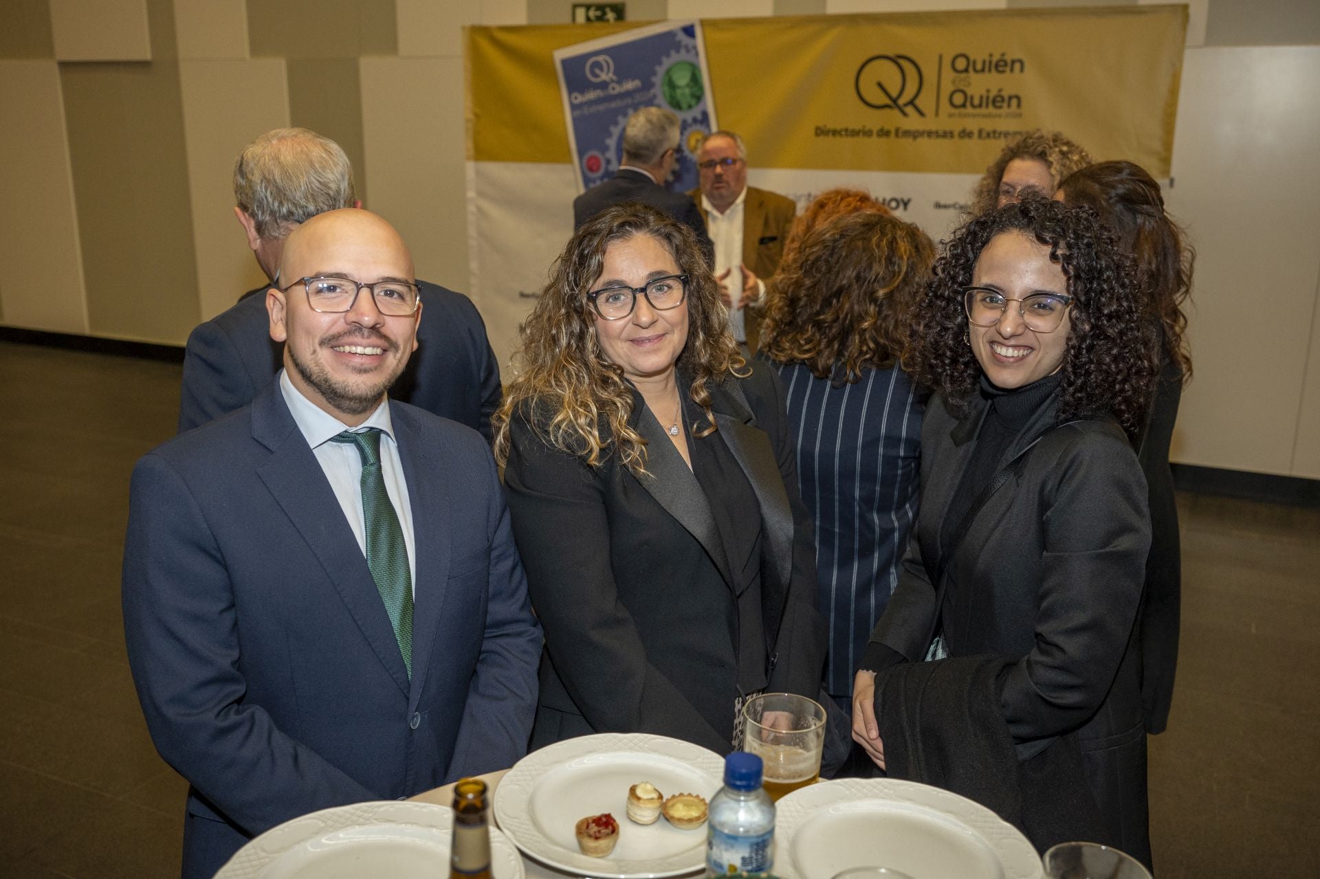 Andrés Salas, Raquel Martín y Salwa Lehfidi.