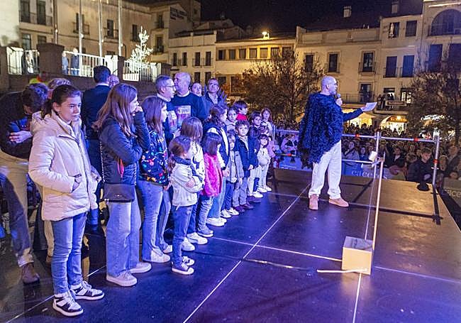 Eduardo Bosch, el actor que dobla a Jon Nieve, protagonista de Juego de Tronos.
