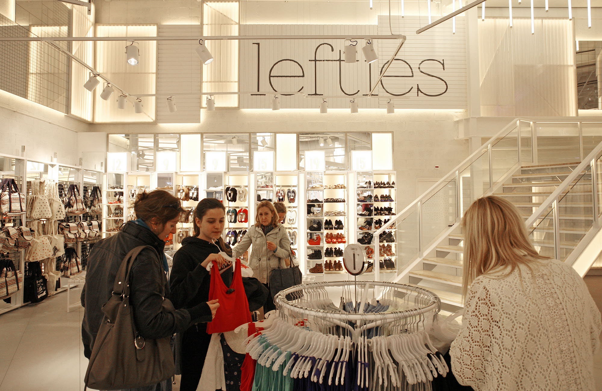 Tienda Lefties.