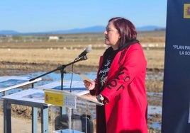 Begoña García Bernal, secretaria de Estado de Agricultura, durante su visita a las obras.