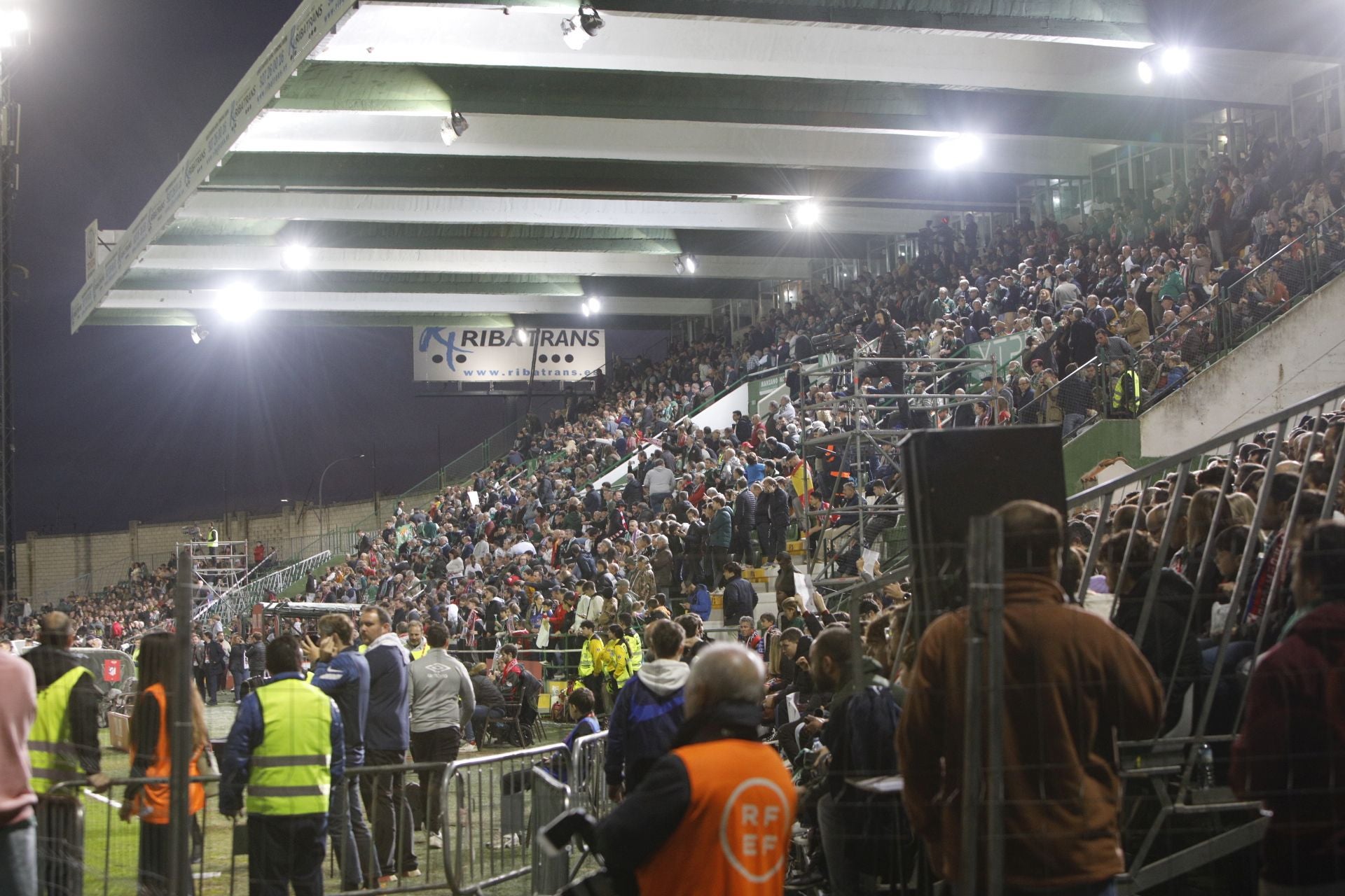 Fotos | Fiesta en Cáceres para recibir al Atlético de Madrid