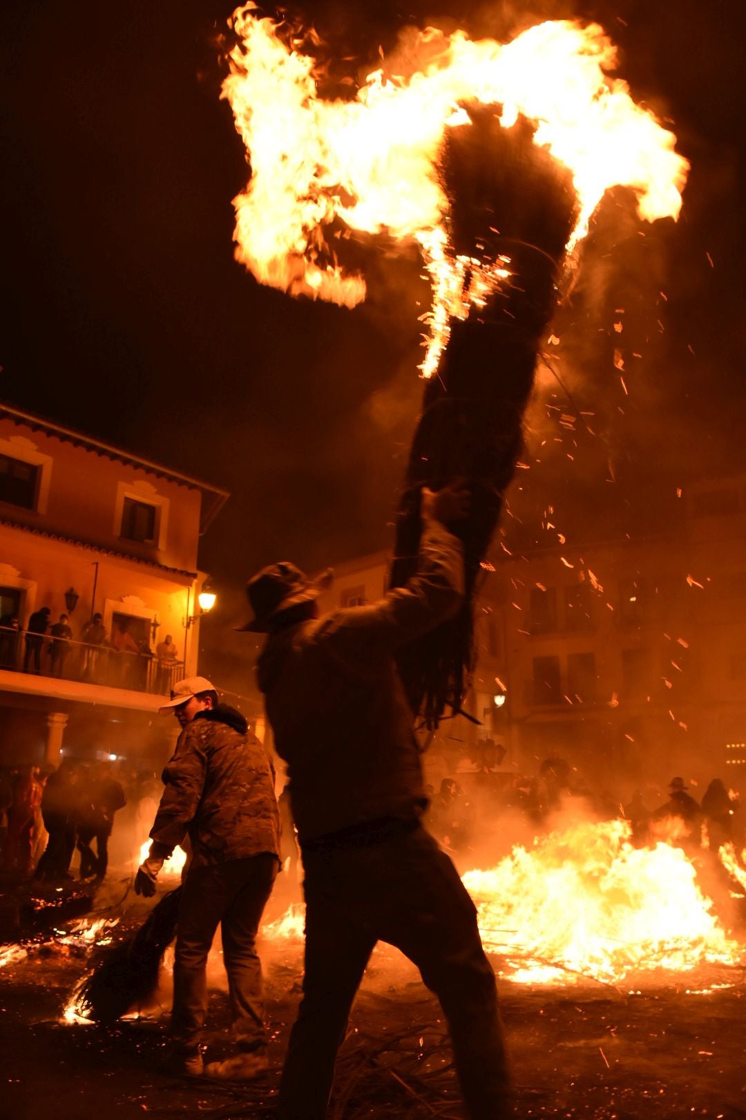 Así se ha celebrado la fiesta de Los Escobazos en Jarandilla de la Vera