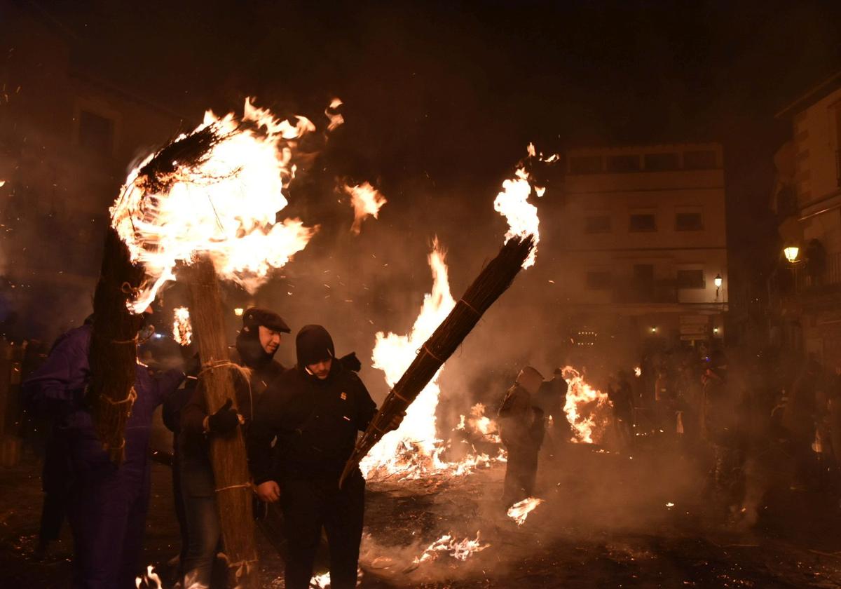 Así se ha celebrado la fiesta de Los Escobazos en Jarandilla de la Vera