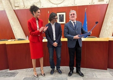 Homenaje a Jesús Ruiz de Burgo como autor de la bandera de Villafranca de los Barros