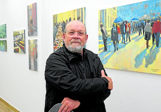 Imagen secundaria 1 - Llega Papa Noel entre guirnaldas y villancicos