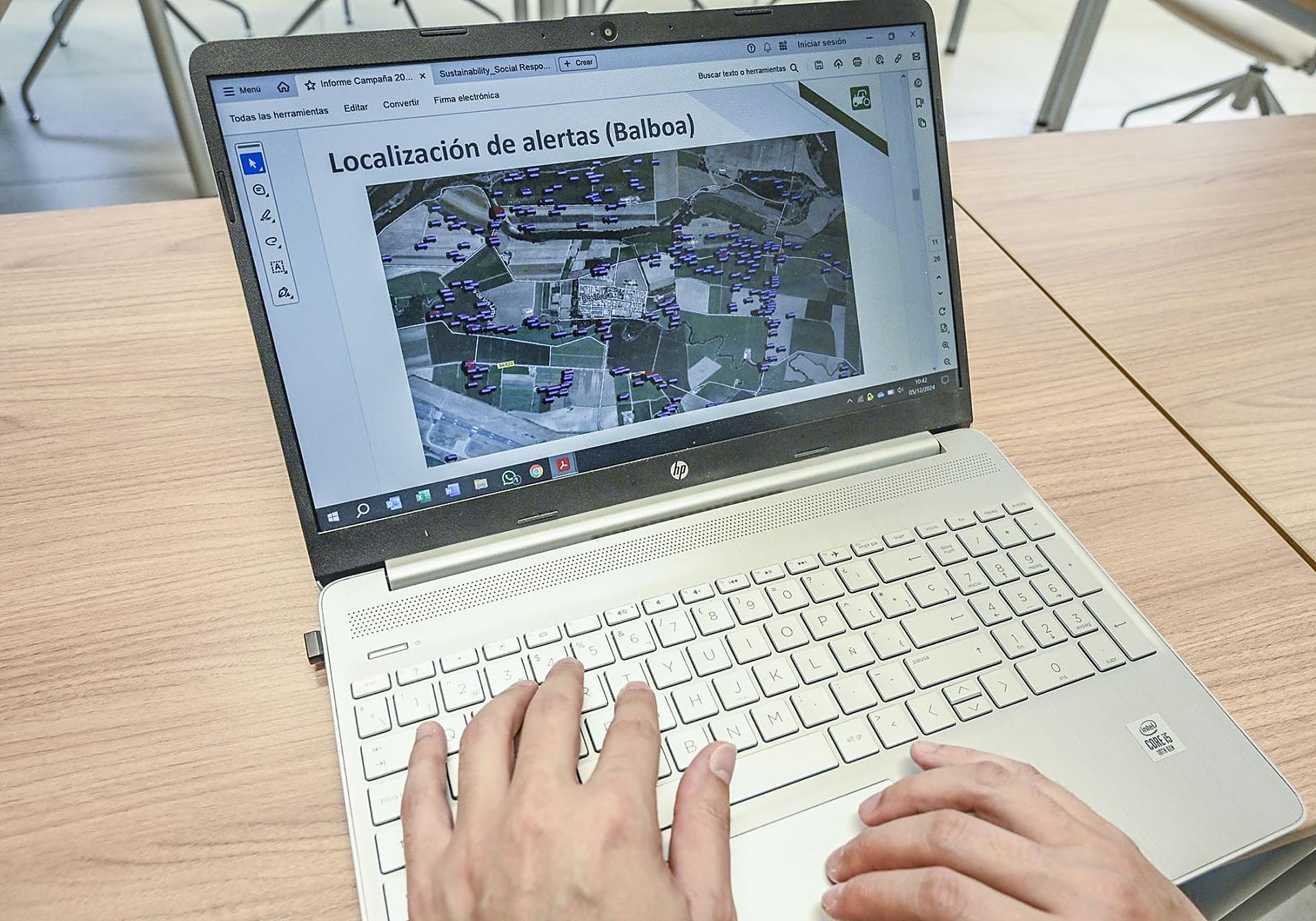 Plataforma web de Conesa en la que aparecen las cubas y su volumen de carga que hay en una zona de fincas.