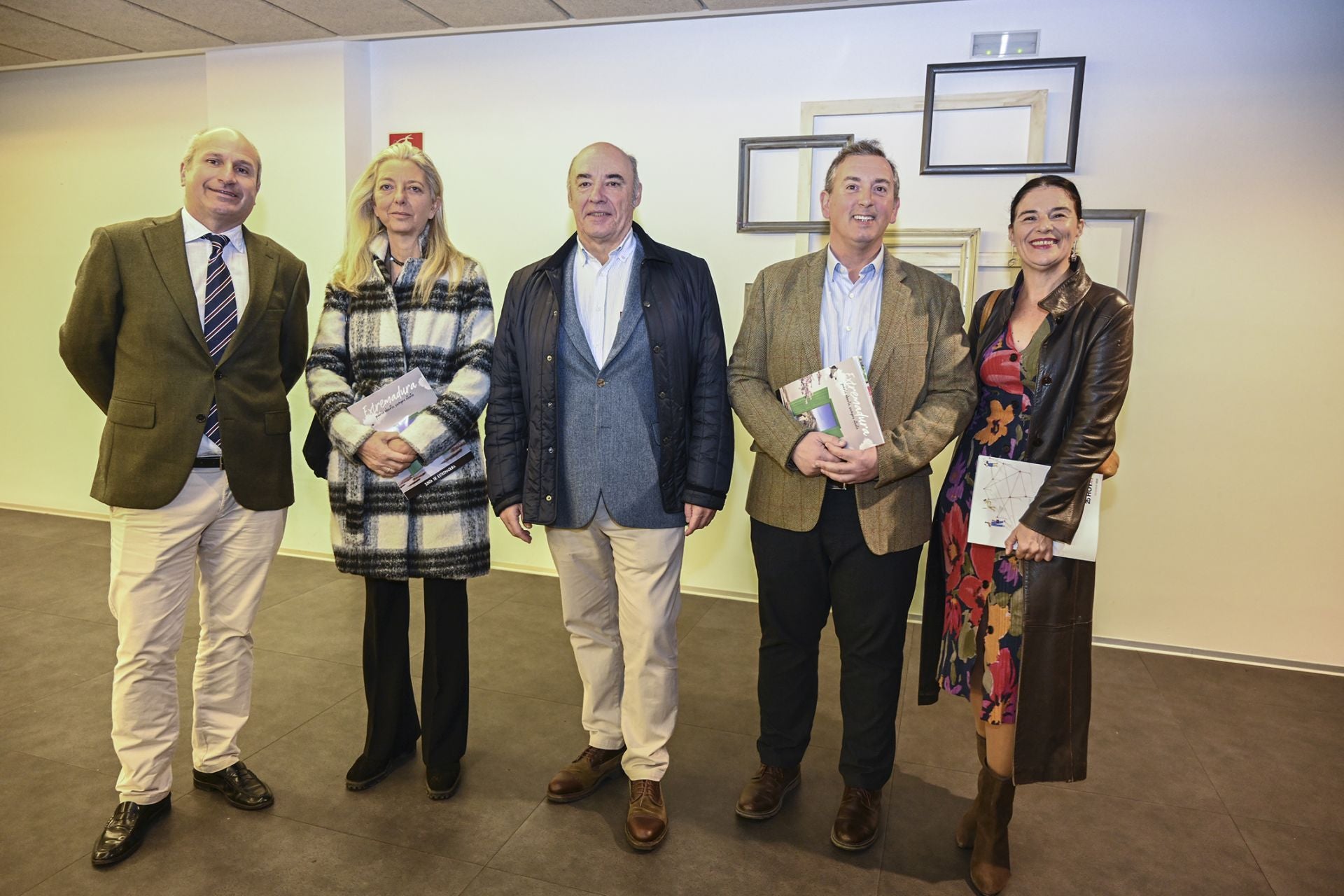Manuel Moreno, Nuria Arias, Mariano García, Ángel Barrera y Candelaria Carrera.