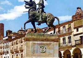 Estatua de Francisco Pizarro en Trujillo .