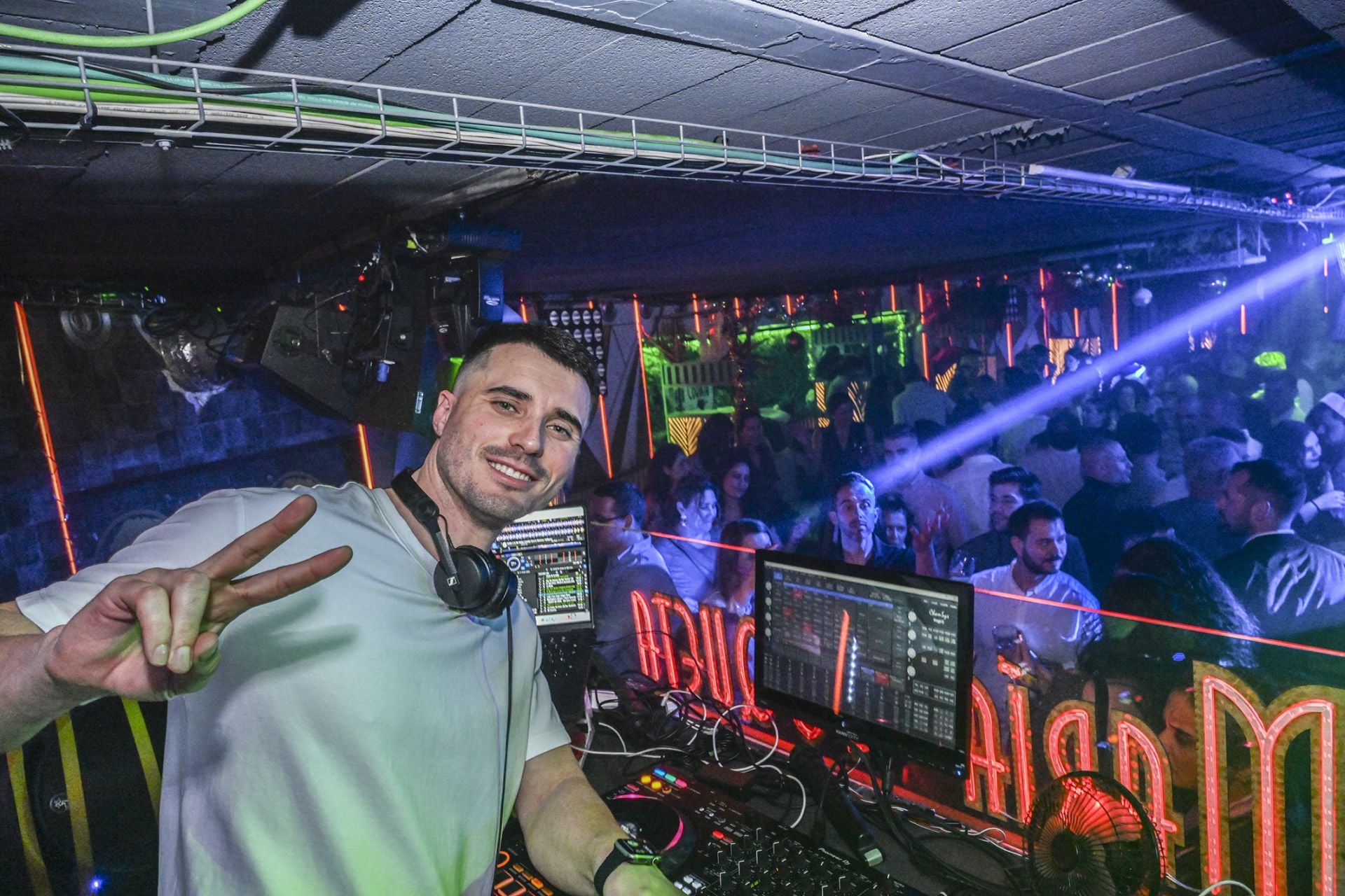 Fotos | Los bares del río de Badajoz hacen el agosto en Navidad