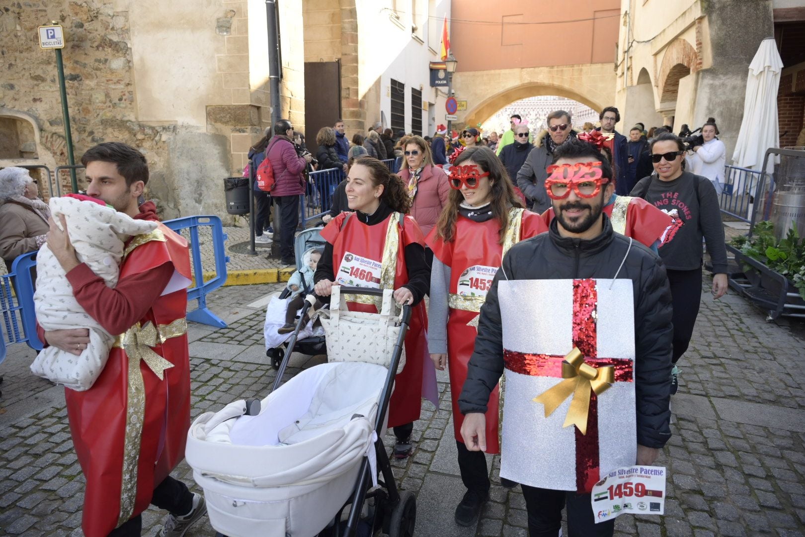 A la carrera navideña acuden personas de todas las edades debido a las diferentes modalidades en las que se puede realizar.