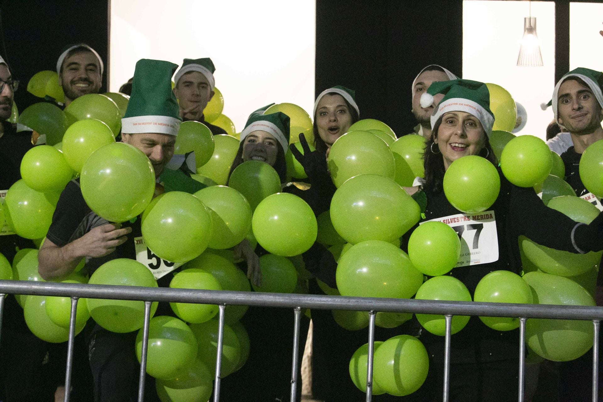 FOTOS | La San Silvestre llena de público el centro de Mérida