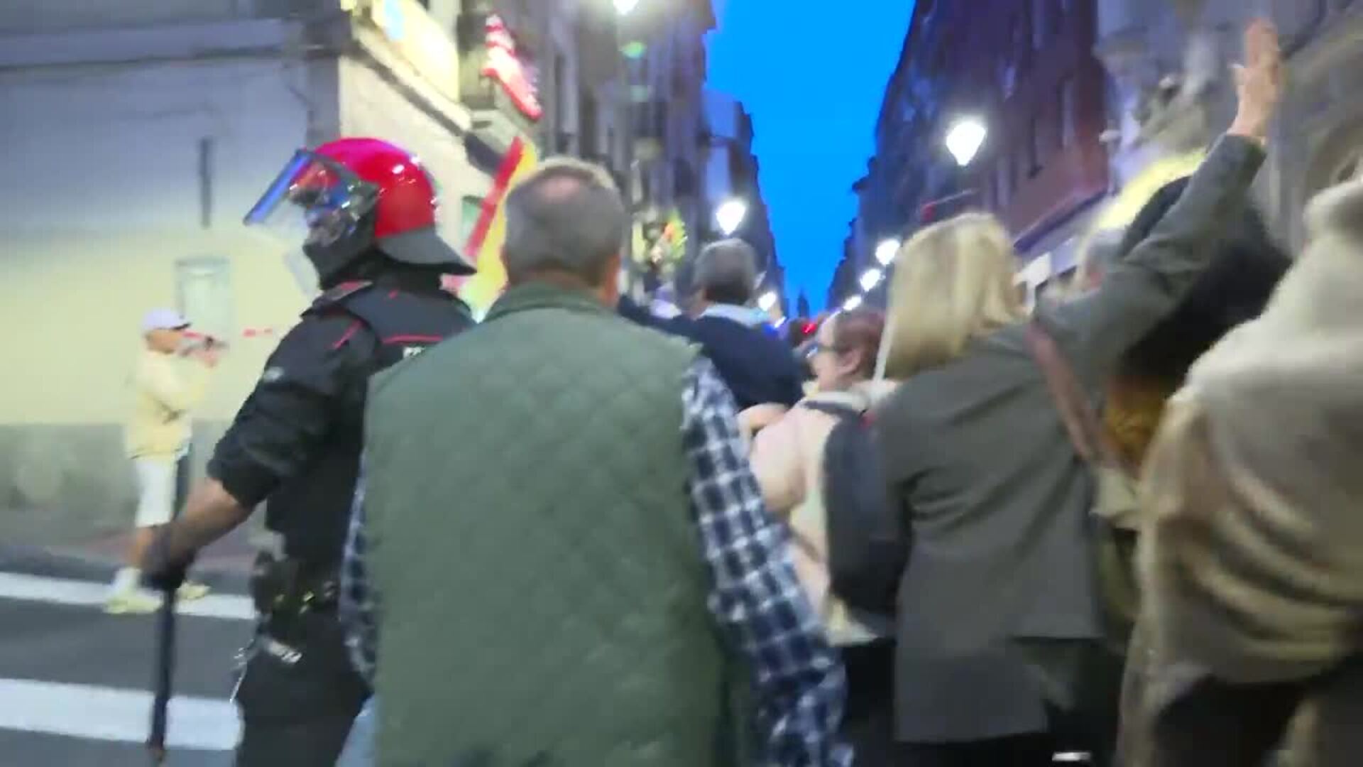 Protesta sin incidentes por la presencia de Abascal en Bilbao