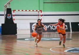 Acción en el duelo entre Extremadura e Islas Baleares.