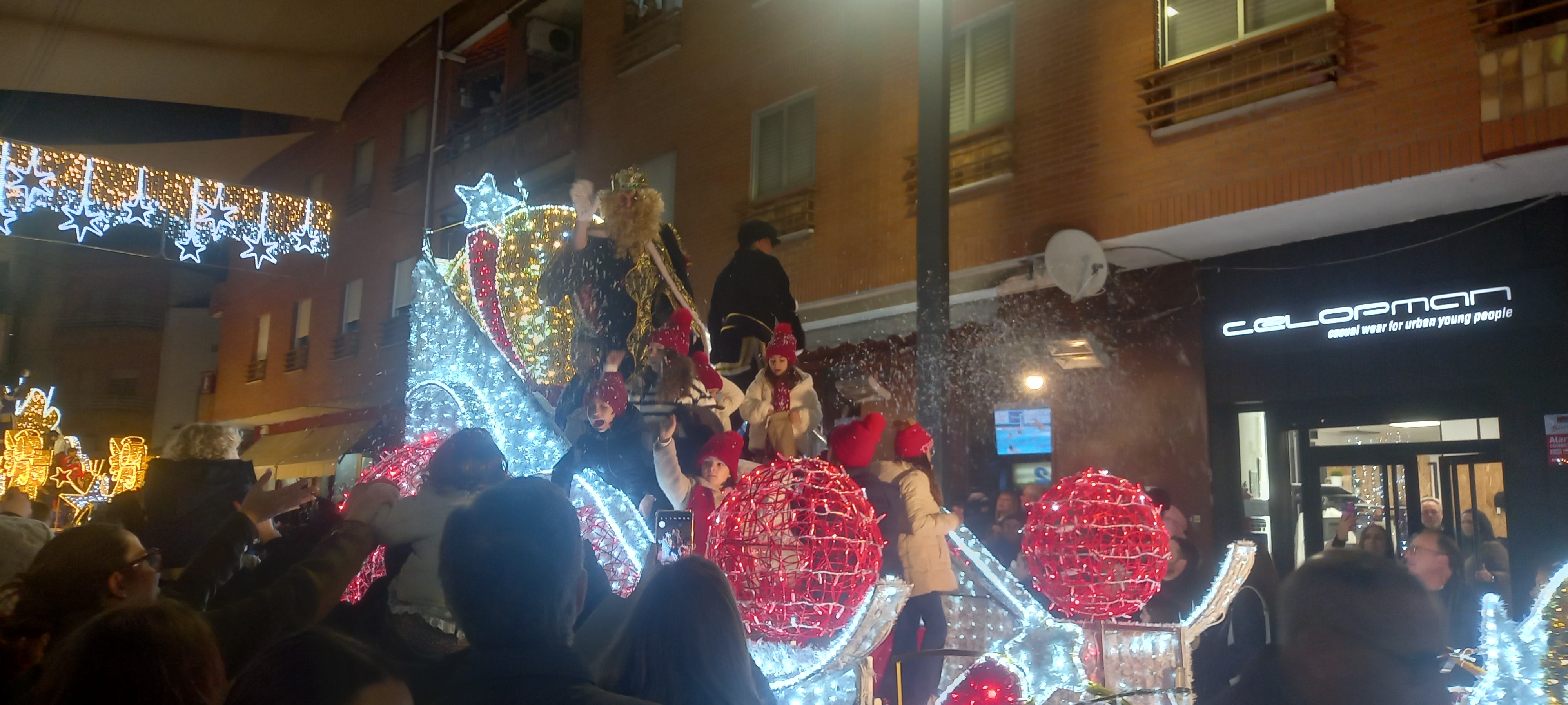 Carrozas en la Cabalgata de Reyes de Navalmoral de la Mata.