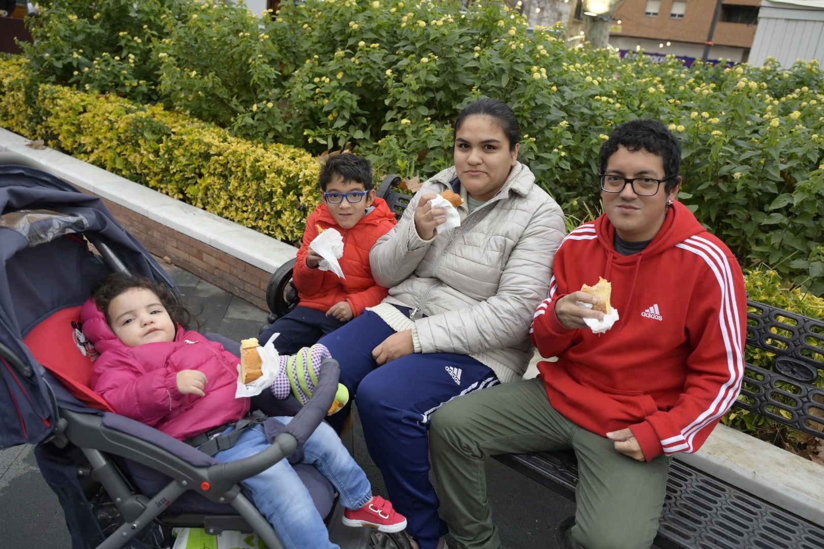Fotos | Roscón de Reyes para todos en Badajoz
