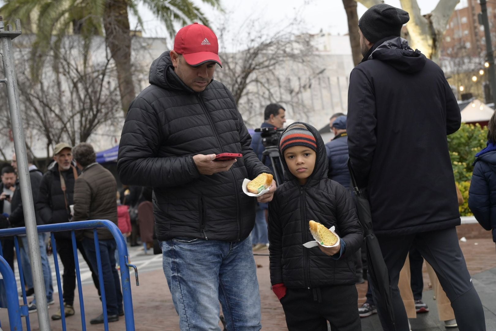 Fotos | Roscón de Reyes para todos en Badajoz