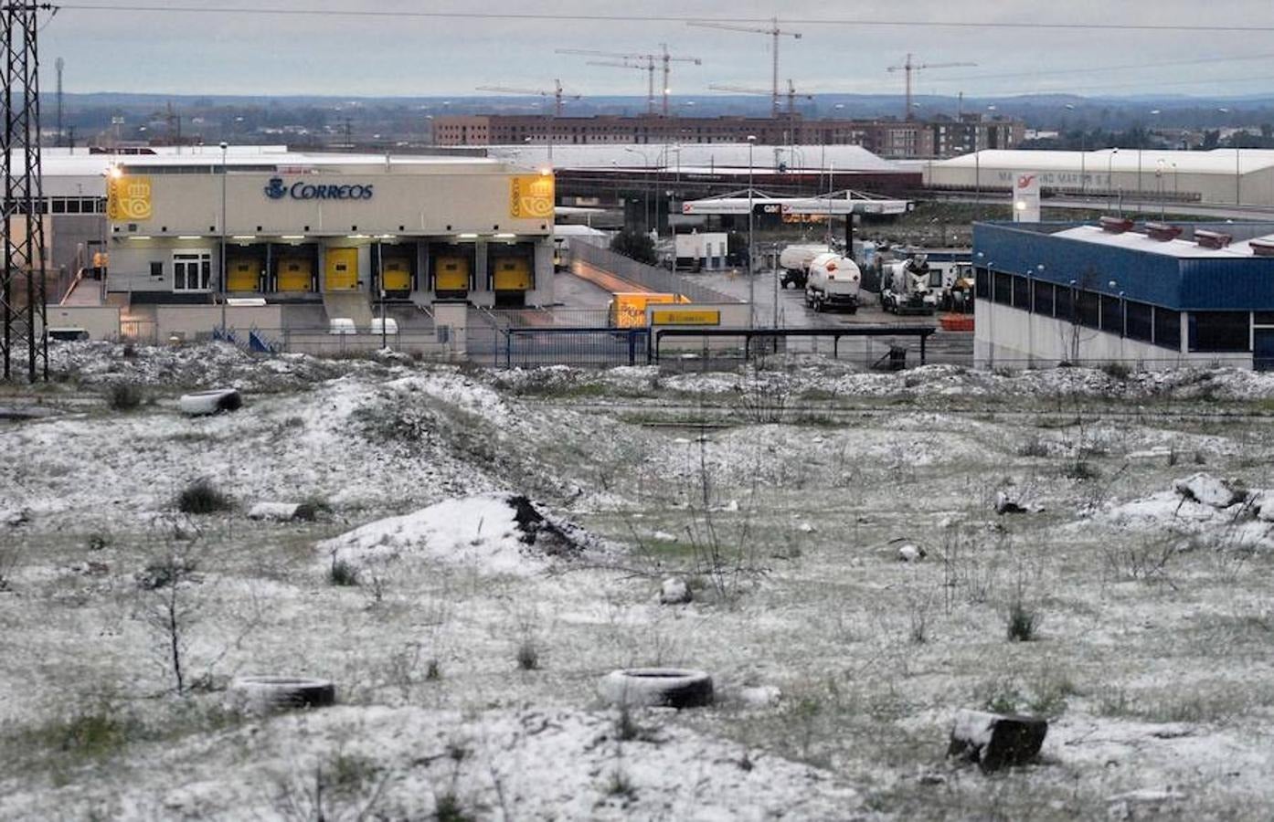 El 10 de enero de 2010 la mayor parte de Extremadura se cubrió de blanco. En la imagen, los tejados de la parte antigua de Badajoz.