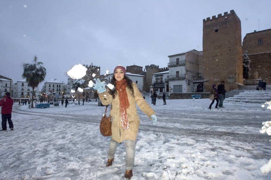 El 10 de enero de 2010 la mayor parte de Extremadura se cubrió de blanco. En la imagen, Cáceres.