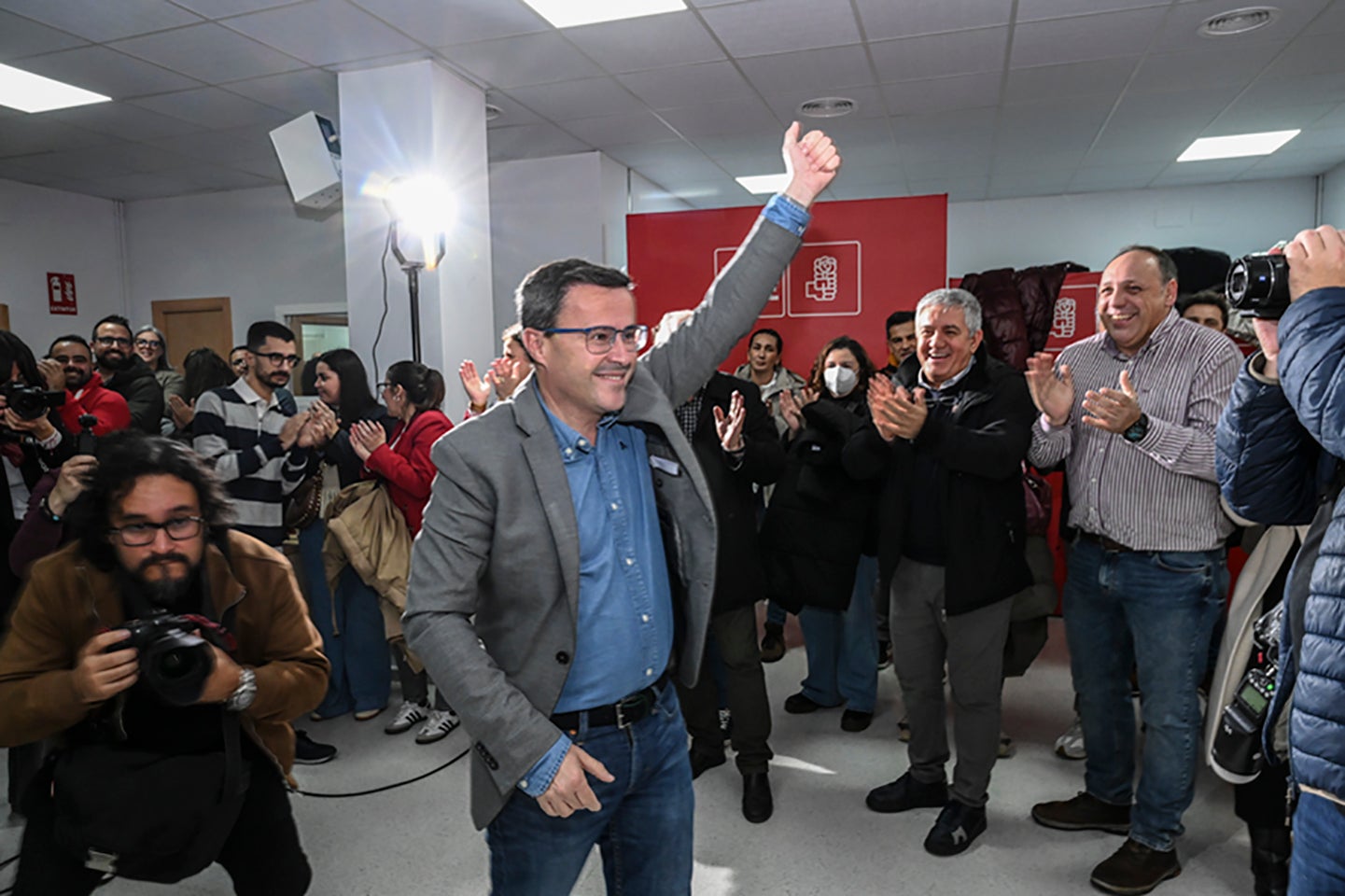 Fotos | Gallardo celebra su victoria en las primarias del PSOE de Extremadura