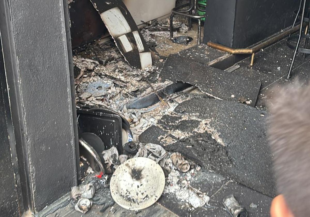 Los ladrones prendieron fuego al local de la murga Ese es el espíritu.